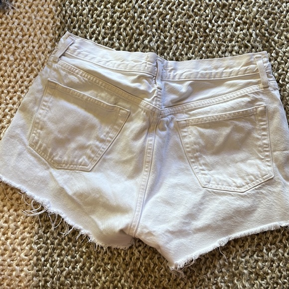 Agolde size 28 denim shorts white - Picture 3 of 3
